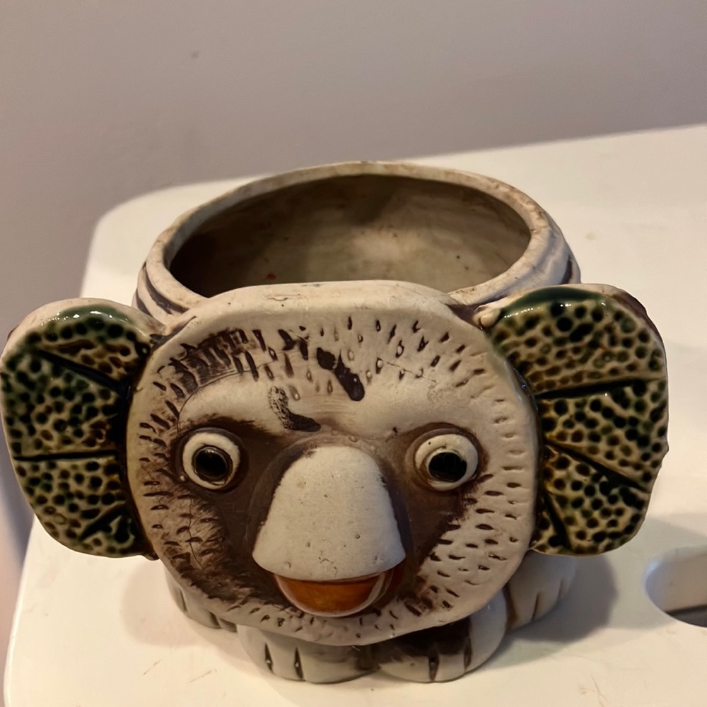 Vintage retro handcrafted animal planter by My-Neil Taiwan